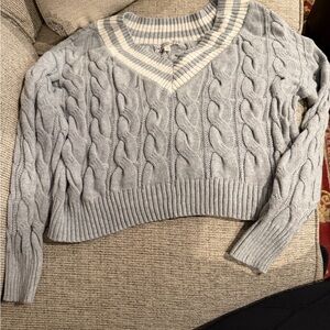 Pink Republic Cropped Cable Knit Sweater XS Gray White V-Neck Preppy